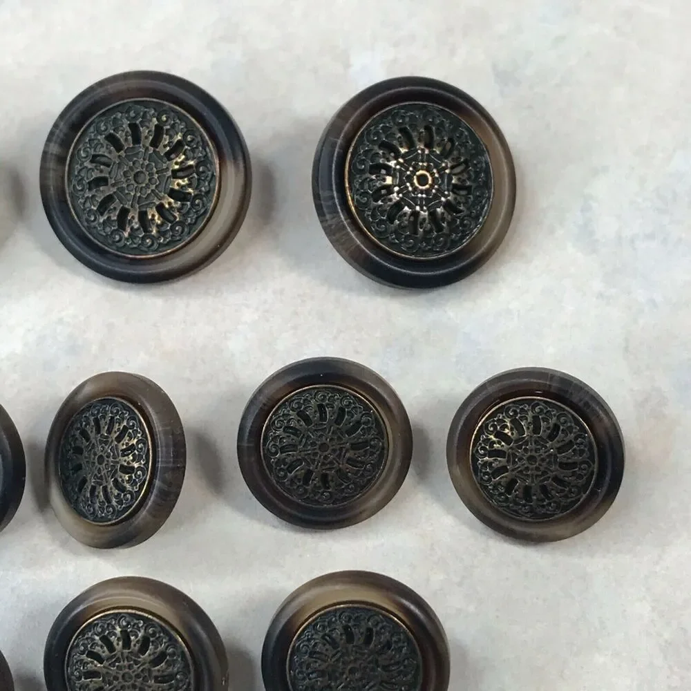 Vintage Art Deco  Shank Buttons Pin Wheel Brown Swirl 20mm & 15mm Lot of 11
